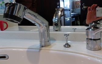洗面台の排水器具修理