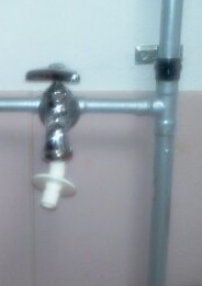 洗濯用蛇口の水漏れ